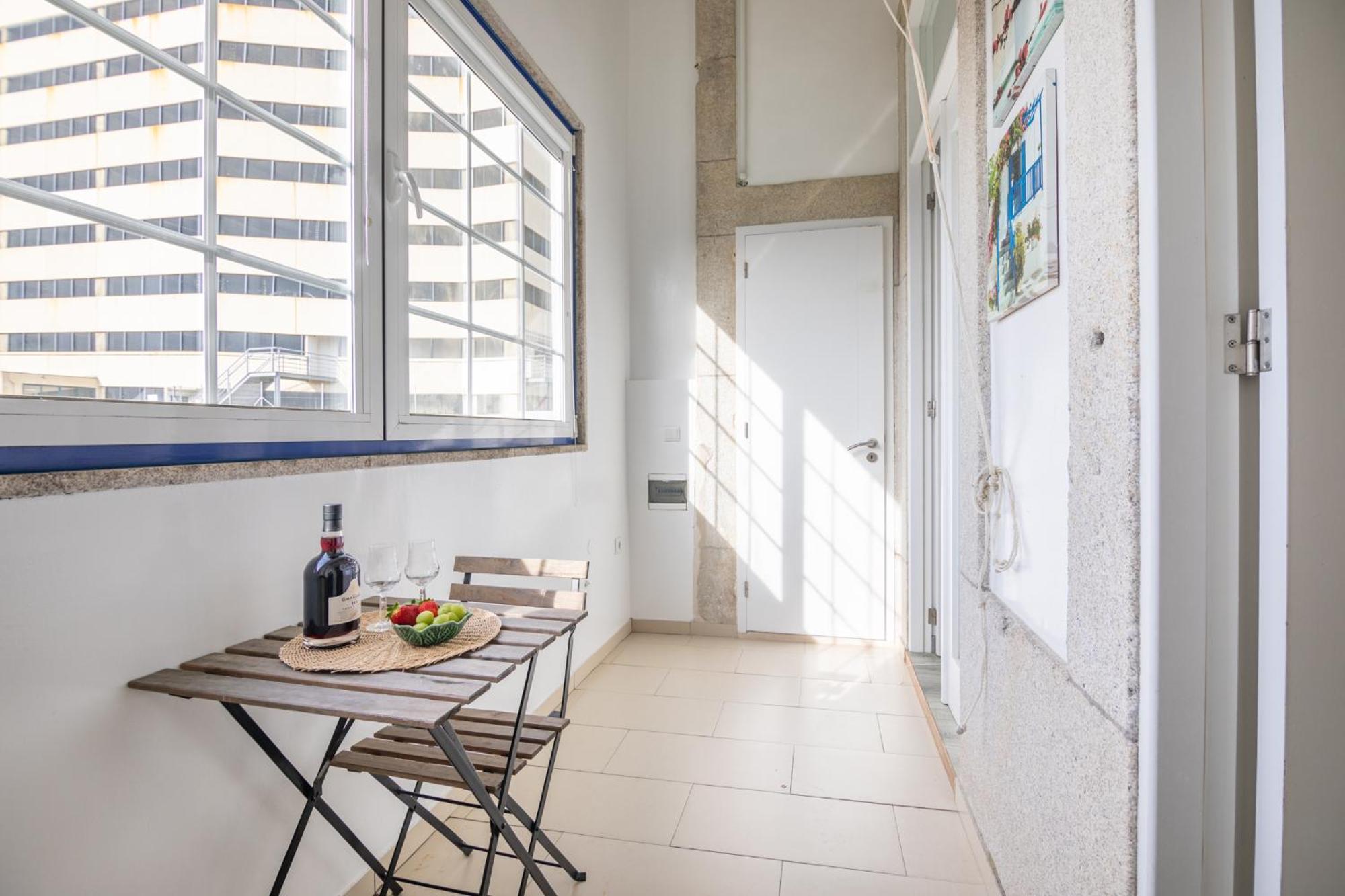 Deluxe Spacious Flats W Mezzanine By Host Wise Lägenhet OOporto Rum bild
