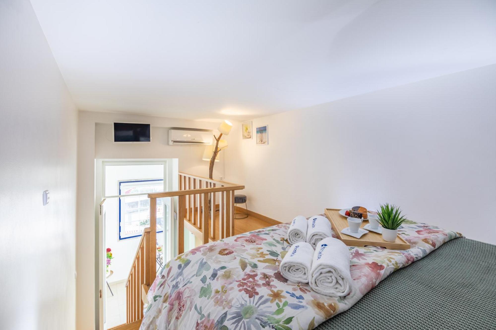 Deluxe Spacious Flats W Mezzanine By Host Wise Lägenhet OOporto Rum bild
